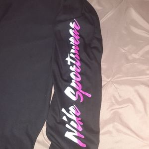 Nike long sleeve t-shirt